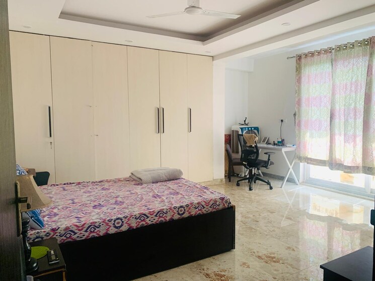Bedroom, uppal-southend 5 Bedroom 733 Sq.Yd. Villa In Sector 49 Gurgaon 8858830