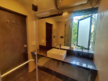 Living Room in 2 BHK Apartment at Juhu Ajanta, Vile Parle West – for Rent
