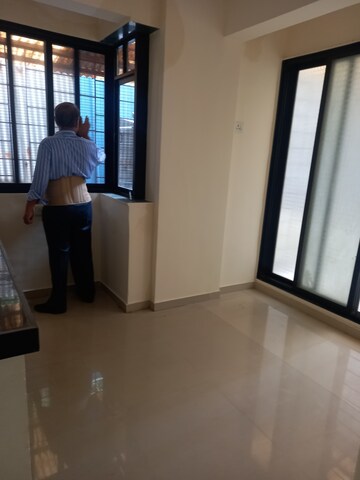 Furnished Amenities in 2 BHK Apartment at Gala One Panchpakhadi, Thane West – for Rent