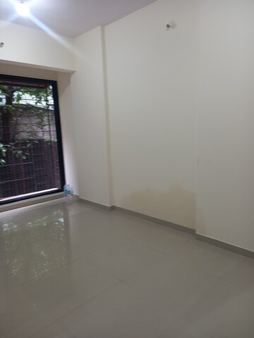 Furnished Amenities in 2 BHK Apartment at Gala One Panchpakhadi, Thane West – for Rent