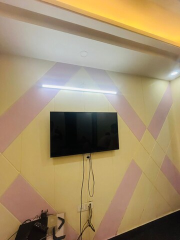 Furnished Amenities in 3 BHK Apartment at Central Park II-Bellevue, Sector 48 – for Sale