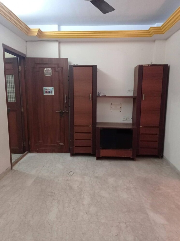 Room, poonam-complex 1 Bedroom 565 Sq.Ft. Apartment In Kandivali East Mumbai 8858862