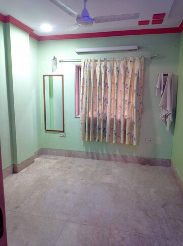 Room in 1 BHK Apartment at Poonam Complex, Kandivali East – for Sale