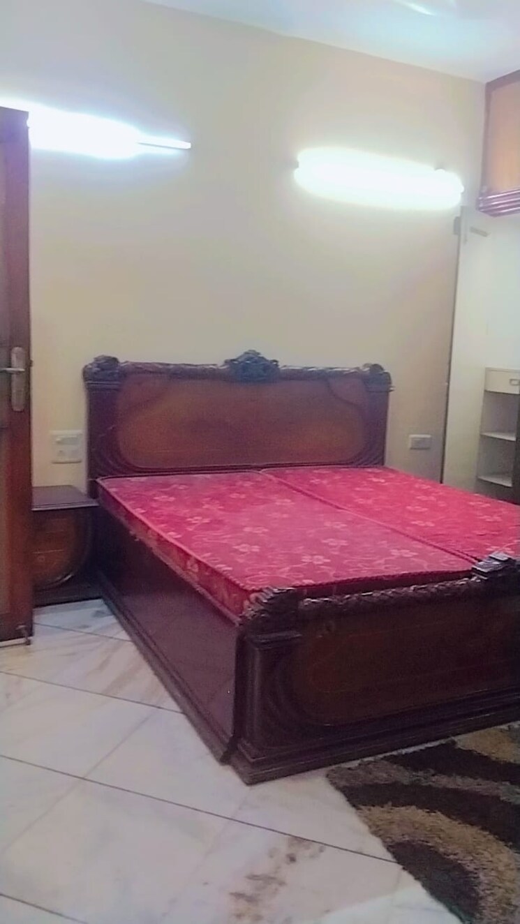 Bedroom, south extension ii 2 Bedroom 400 Sq.Ft. Builder Floor In South Extension ii Delhi 8858878