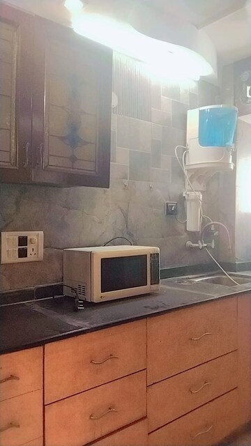 Bathroom in 2 BHK Builder Floor at South Extension ii – for Rent