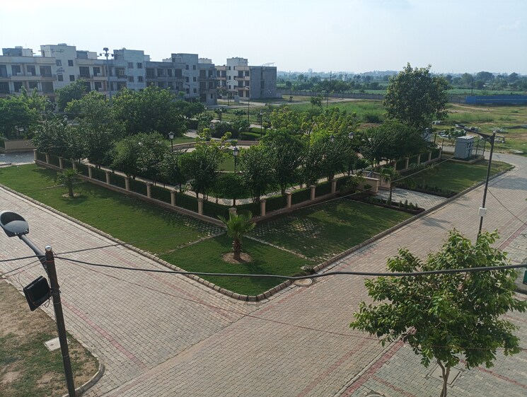 Balcony, aditya-urban-homes 2 Bedroom 840 Sq.Ft. Apartment In Shahpur Bamheta Ghaziabad 8858924