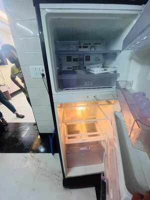 Furnished Amenities in 4 BHK Apartment at Vipul Belmonte, Sector 53 – for Sale