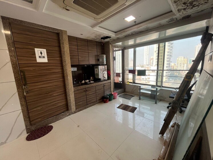  Parking, aristo-sea-breeze Commercial Office Space 6000 Sq.Ft. In Prabhadevi Mumbai 8858955