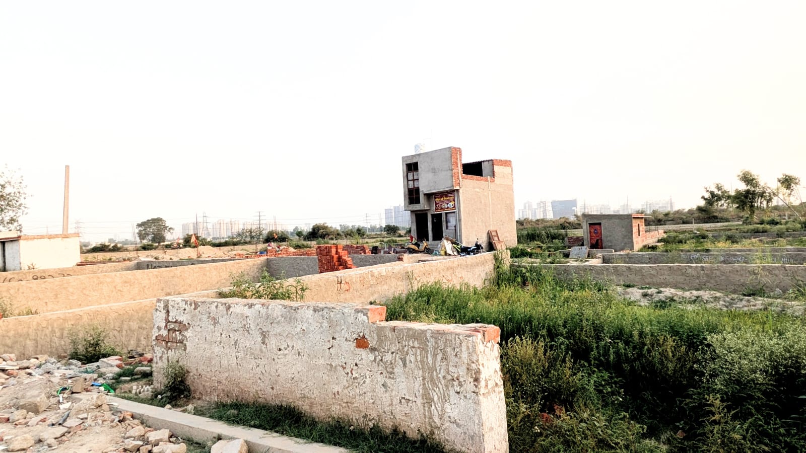 Plot For Sale in Capital City 