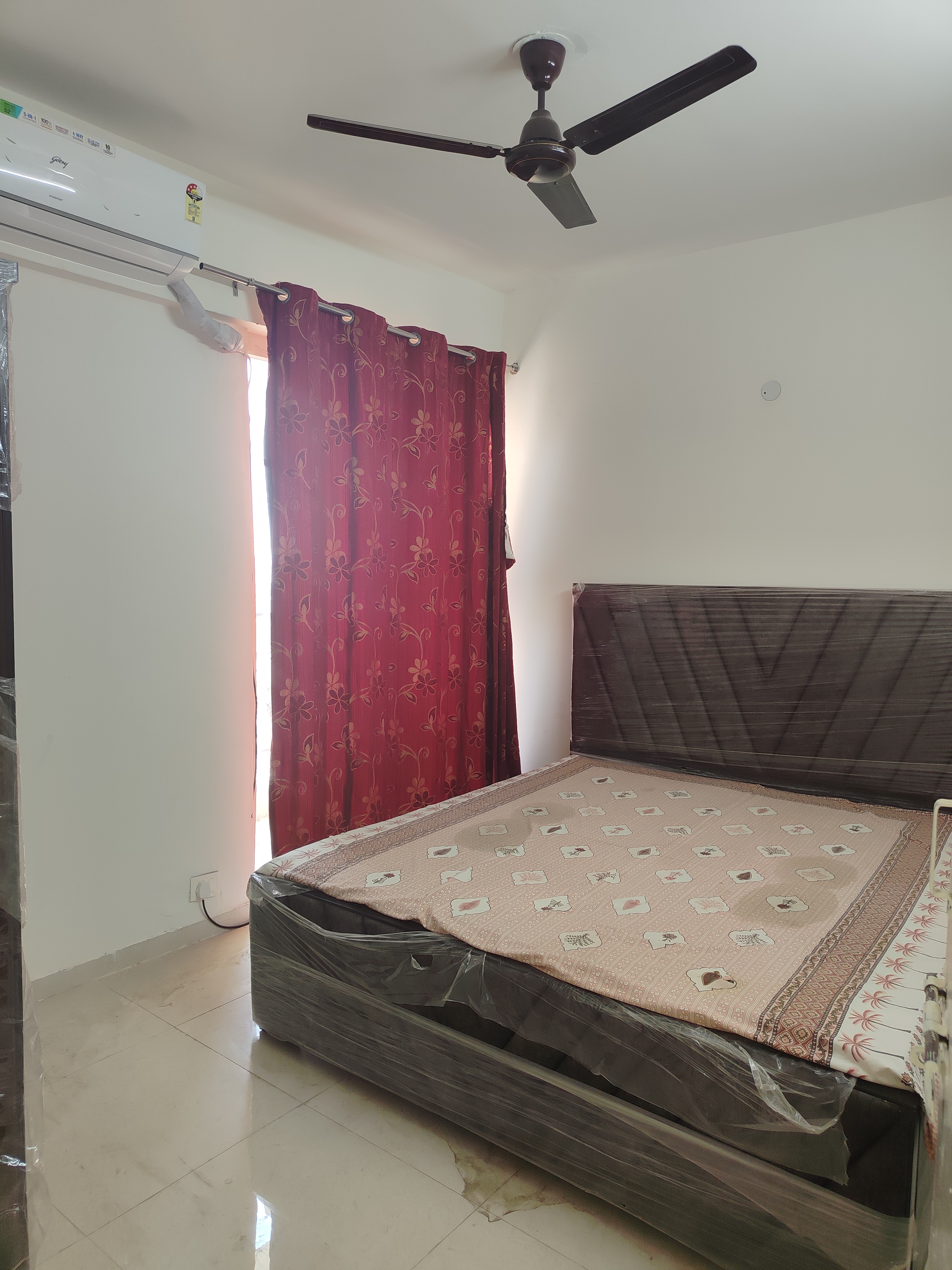 2 BHK Apartment For Rent in Signature The Millennia 2