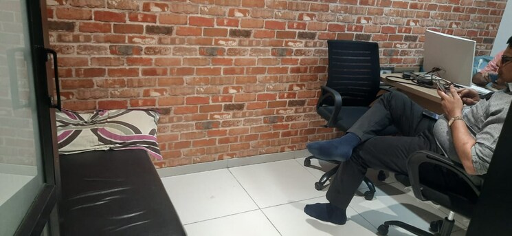 Bathroom, sun-westbank Commercial Office Space 440 Sq.Ft. In Navrangpura Ahmedabad 8859004