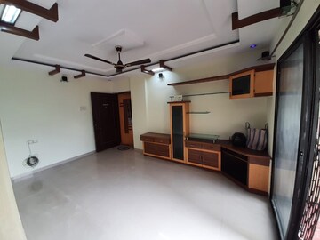 Room in 2 BHK Apartment at Tyagi Uttam Plaza, Kharadi – for Rent