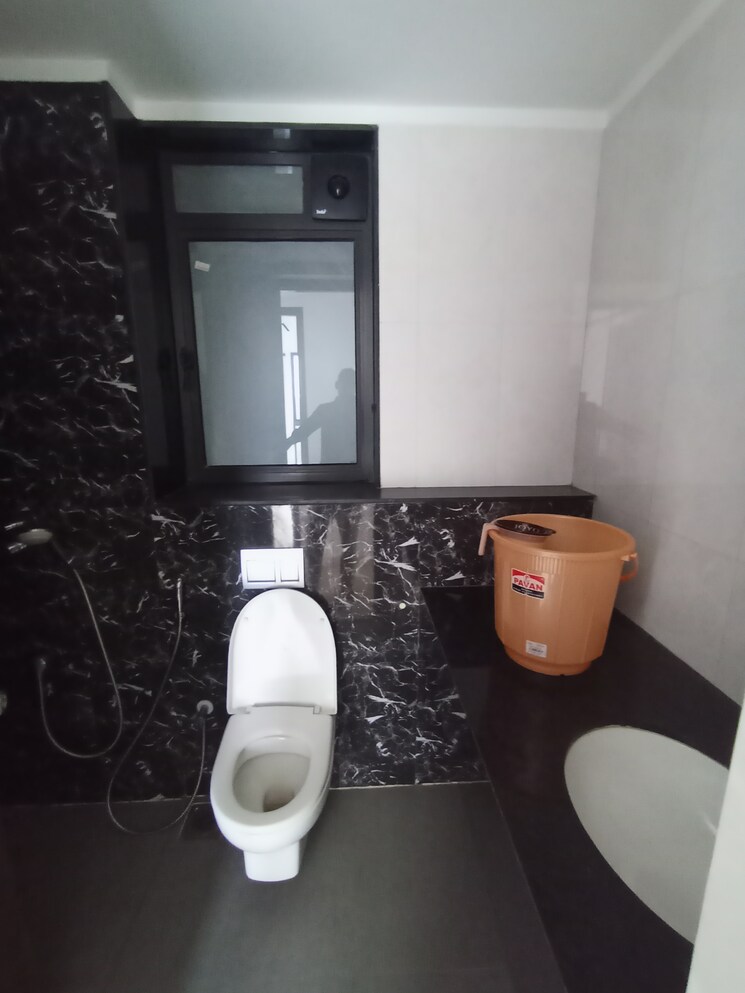 Bathroom, lodha-palava-serenity-d 6 Bedroom 2500 Sq.Ft. Penthouse In Dombivli East Thane 8859098
