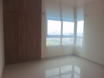 Room in 3 BHK Apartment at Adani M2K Oyster Grande, Sector 102 – for Rent