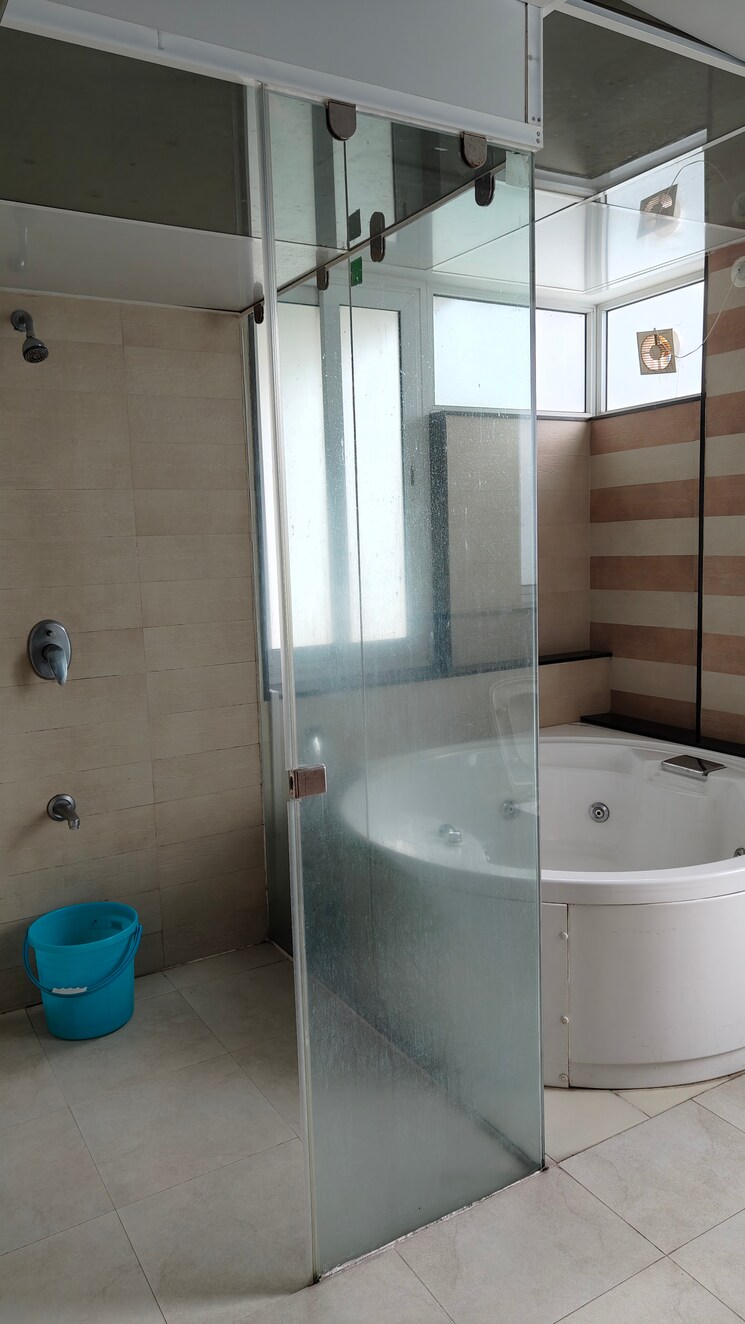 Bathroom, amanora-aspire-towerss 4 Bedroom 3500 Sq.Ft. Apartment In Hadapsar Pune 8859115