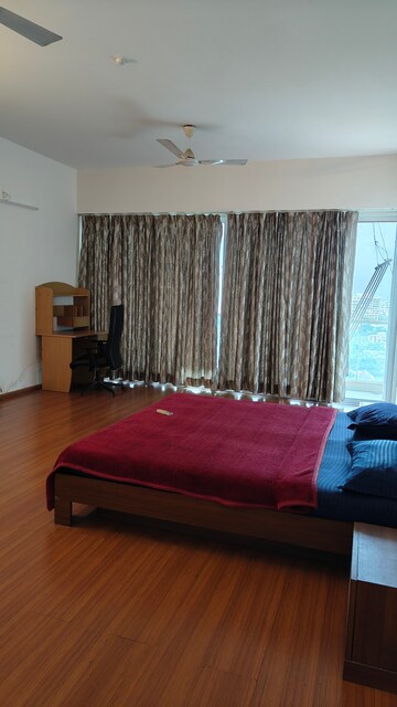 Bedroom in 4 BHK Apartment at Amanora Aspire Towerss, Hadapsar – for Rent