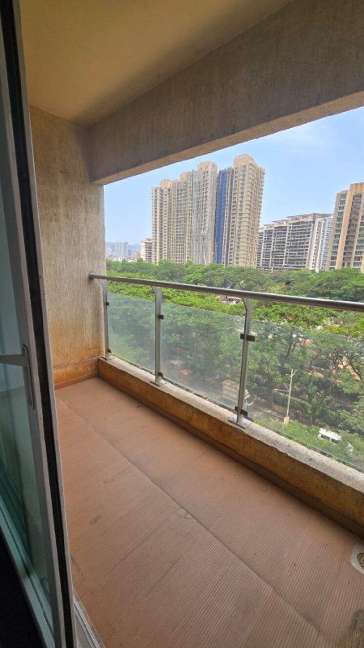 Balcony, rustomjee-urbania-azziano 2 Bedroom 713 Sq.Ft. Apartment In Thane West Thane 8859097