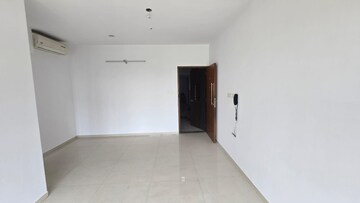 Room in 2 BHK Apartment at Rustomjee Urbania Azziano, Thane West – for Sale