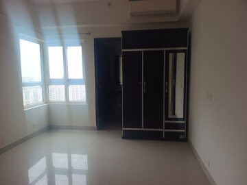 Room in 3 BHK Apartment at Adani M2K Oyster Grande, Sector 102 – for Rent