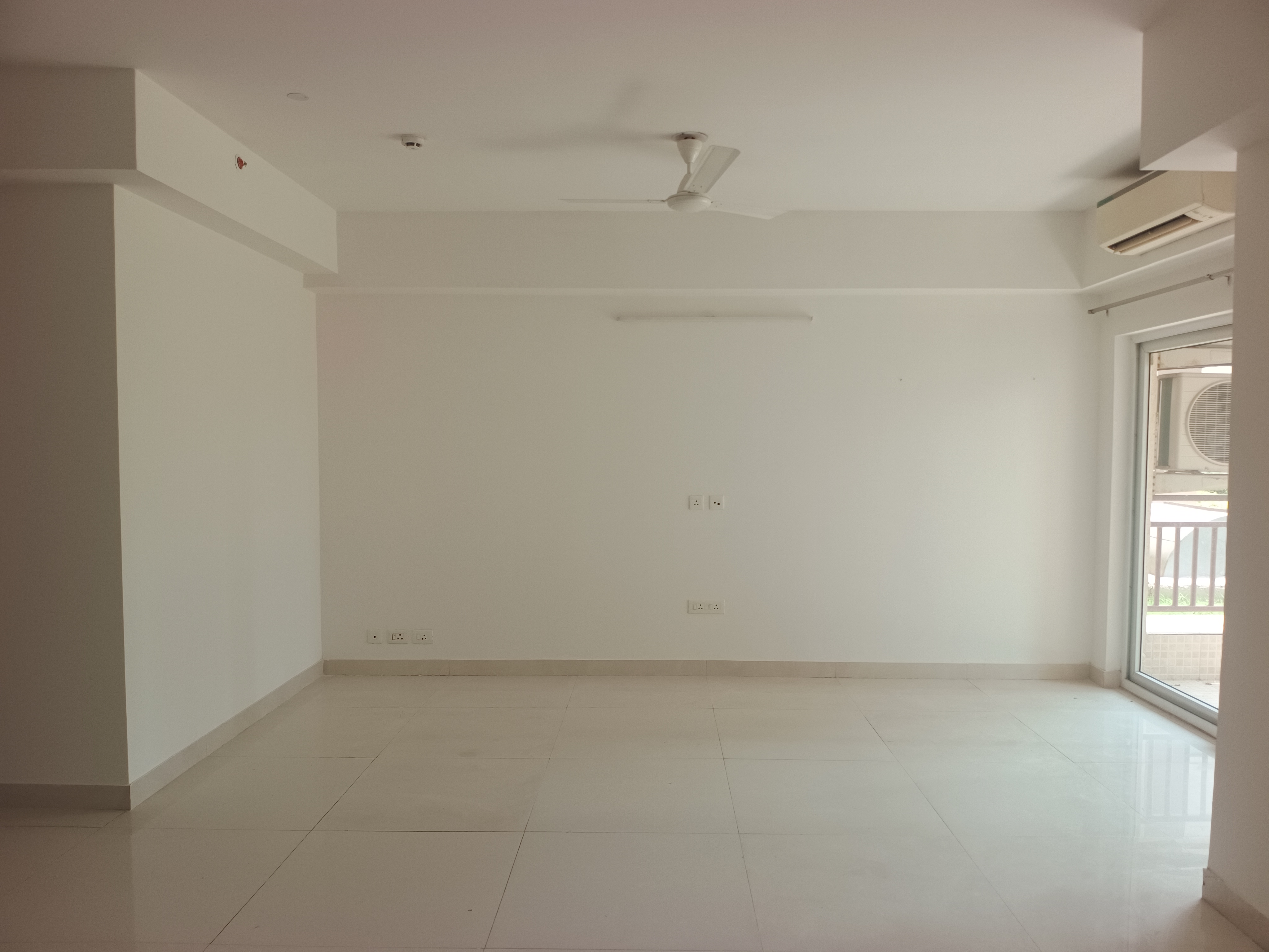 3 BHK + Servant Room Apartment For Rent in Adani M2K Oyster Grande