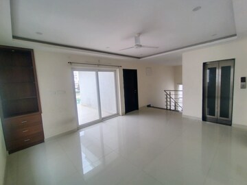 Room in 4 BHK Villa at RK-CPR Bella Vista, Nallagandla – for Rent