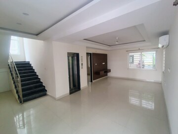 Room in 4 BHK Villa at RK-CPR Bella Vista, Nallagandla – for Rent