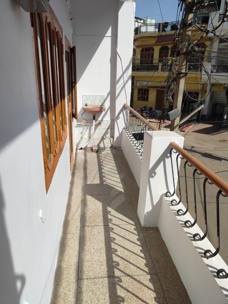 Balcony, indira nagar 4 Bedroom 650 Sq.Ft. Independent House In Indira Nagar Lucknow 8859527
