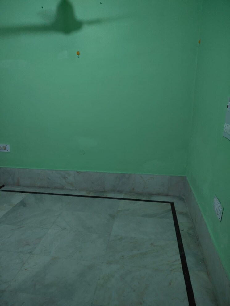 Room, indira nagar 4 Bedroom 650 Sq.Ft. Independent House In Indira Nagar Lucknow 8859527