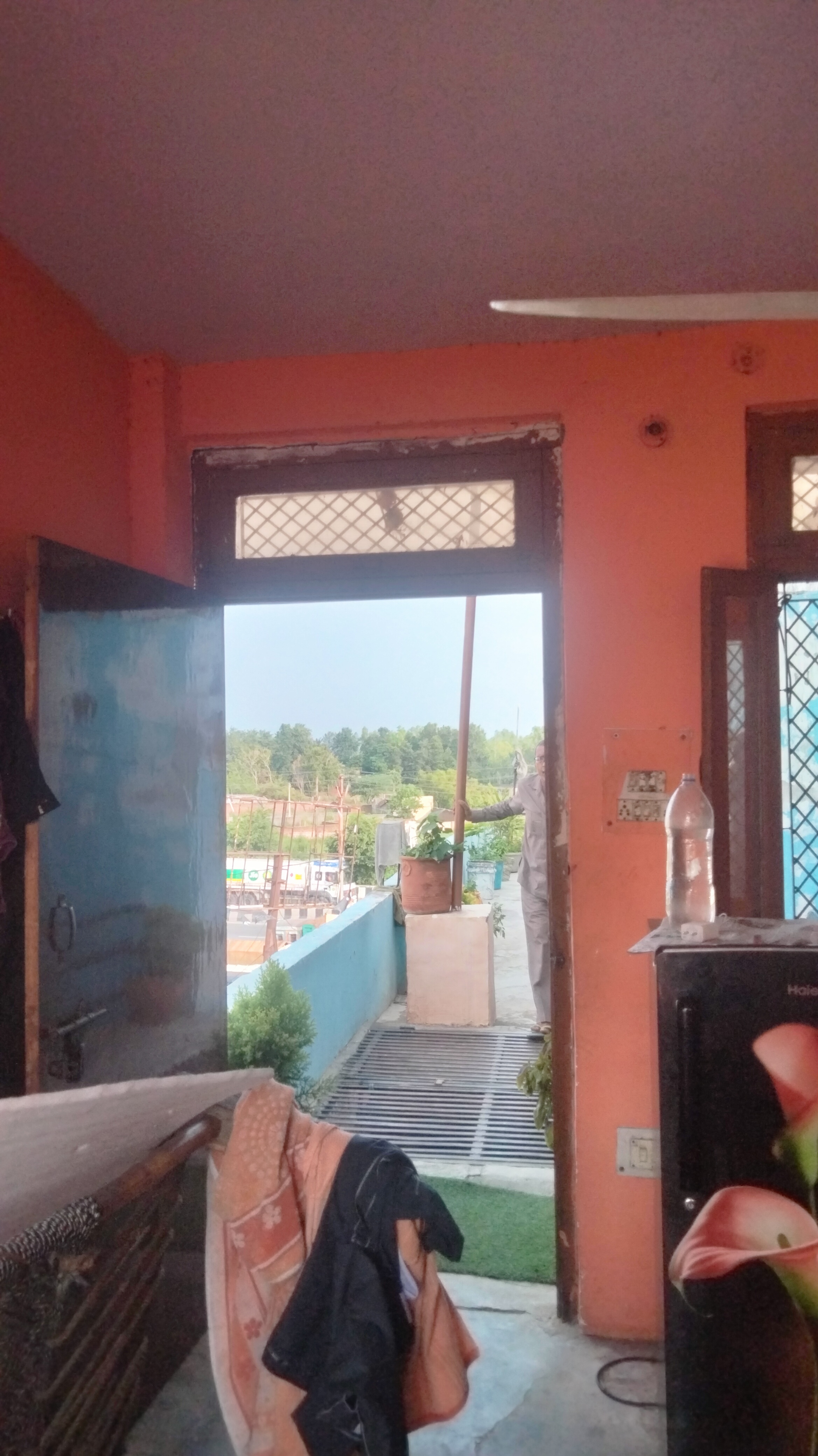 4 BHK + Extra Room Apartment For Sale in Builder Flor 