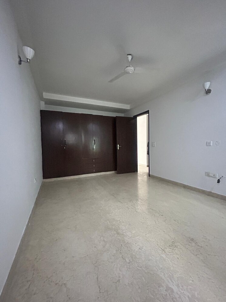 Room, saket 3 Bedroom 1200 Sq.Ft. Builder Floor In Saket Delhi 8859401