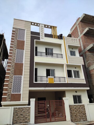 6+ BHK Independent House For Sale in Sector 4