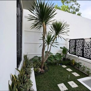 Balcony in 3 BHK Builder Floor at Sector 30 – for Sale