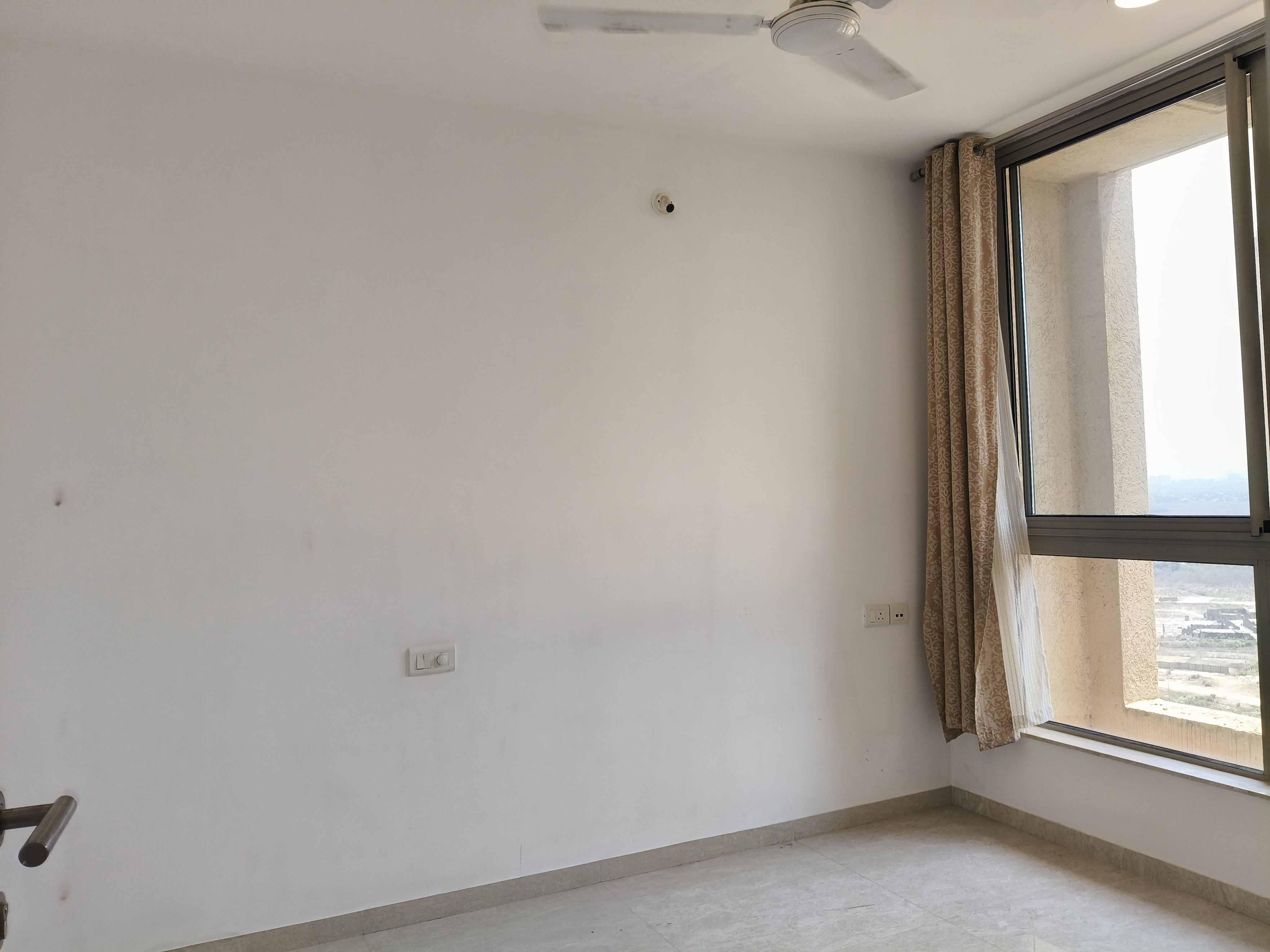 1 BHK 450 Sq.Ft. Apartment in Hiranandani Estate Solitaire C