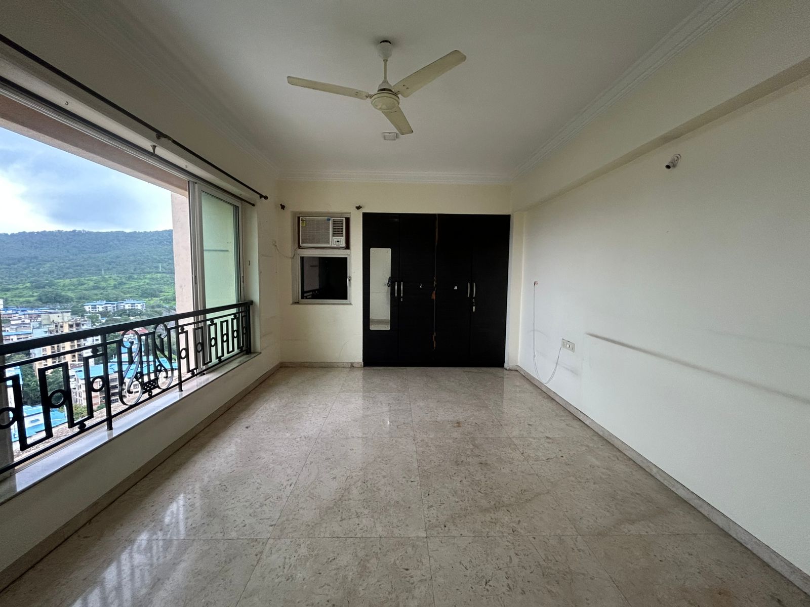 5 BHK + Pooja Room Apartment For Rent in Rodas Enclave Evergreen