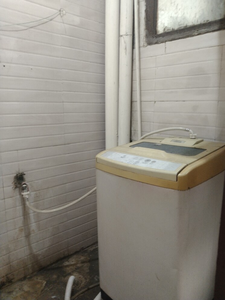 Bathroom, niti khand 1 Bedroom 550 Sq.Ft. Builder Floor In Niti Khand Ghaziabad 8859522