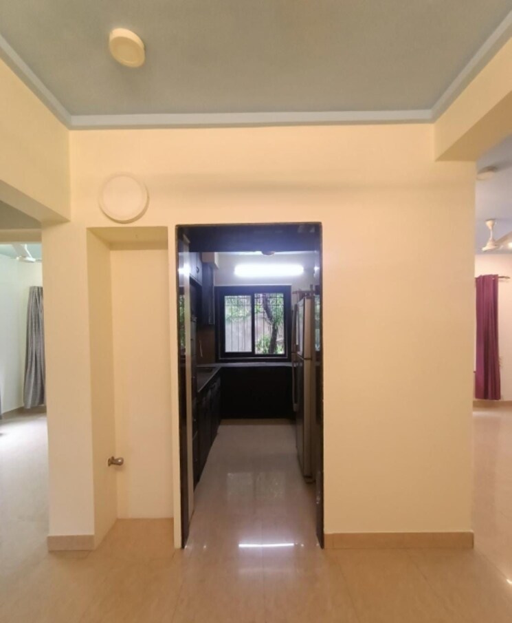 Room, palai-house 3 Bedroom 1027 Sq.Ft. Apartment In Matunga Mumbai 8859524