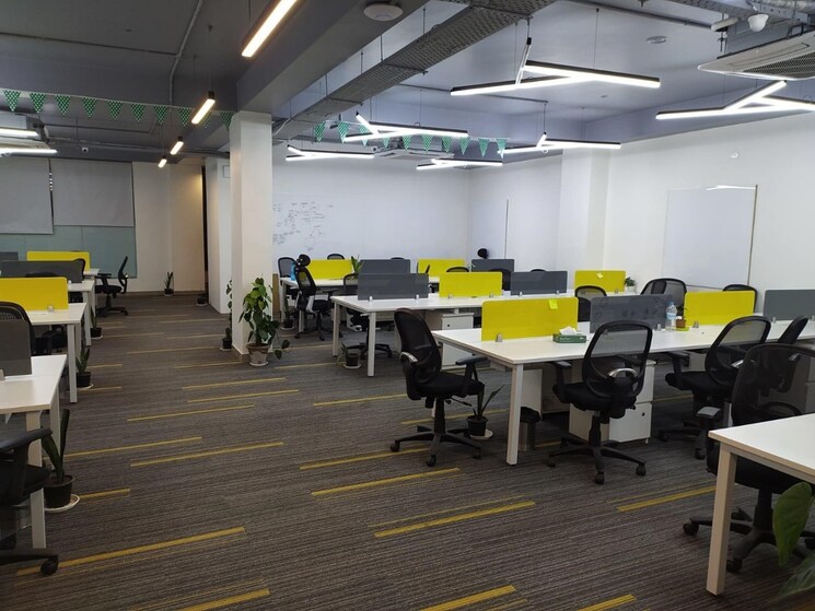 Team Area, fergusson college road Commercial Office Space 5000 Sq.Ft. In Fergusson College Road Pune 8859505
