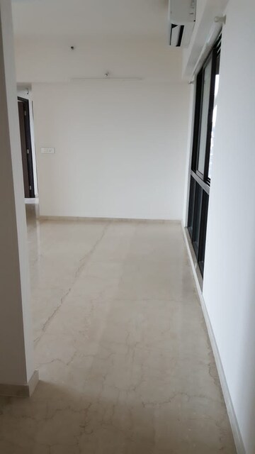 Room in 2 BHK Apartment at Lodha Lakeshore Greens, Dombivli East – for Rent
