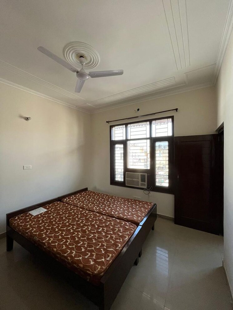 Bedroom, sector 22 3 Bedroom 800 Sq.Ft. Builder Floor In Sector 22 Chandigarh 8859560