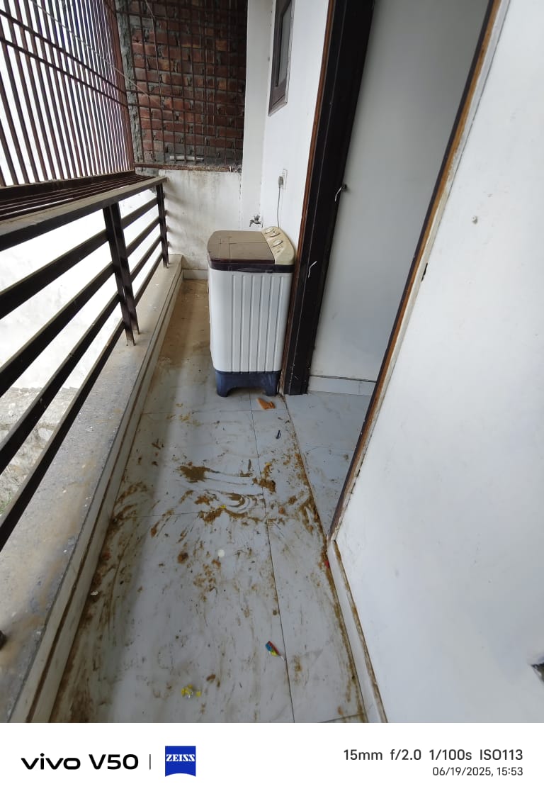 1 BHK + Extra Room Builder Floor For Rent in Chattarpur