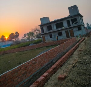  Plot – Exterior View View at Gosainganj - for Sale