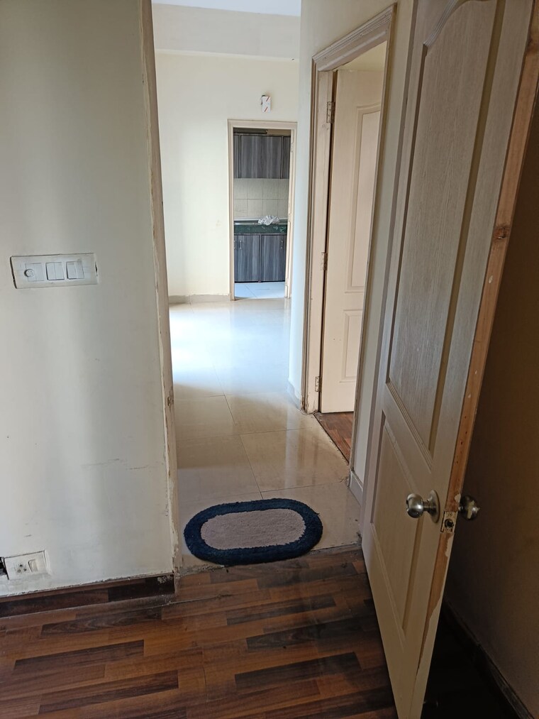 Bathroom, paras-tierea 2 Bedroom 825 Sq.Ft. Apartment In Sector 137 Noida 8859629