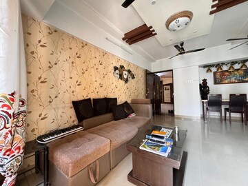 Master Bedroom in 2 BHK Apartment at Palacia Kingston, Thane West – for Rent
