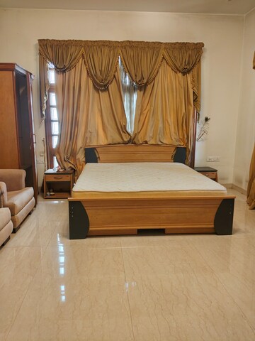 Living Room in 5 BHK Villa at Arera Colony – for Rent
