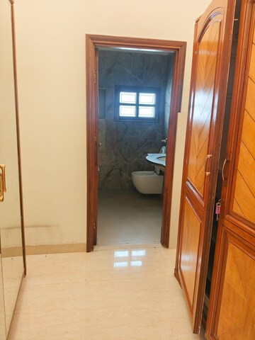 Building Lobby in 5 BHK Villa at Arera Colony – for Rent