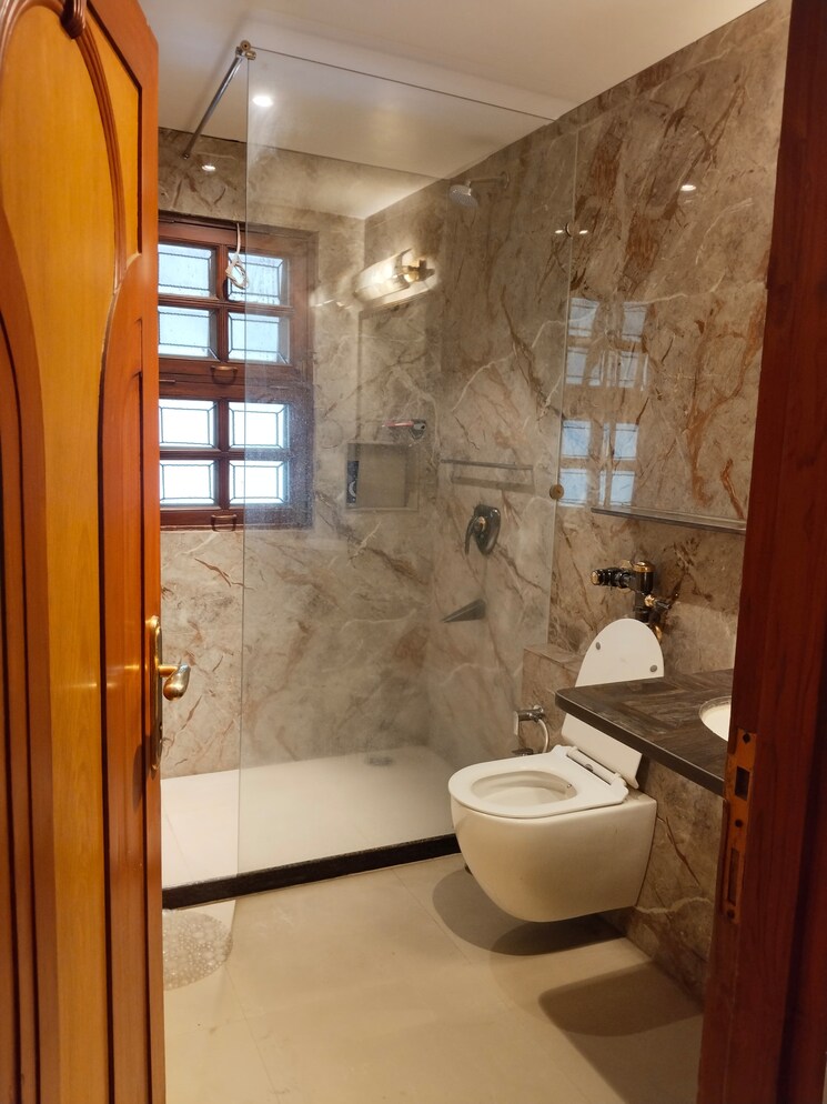 Bathroom, arera colony 5 Bedroom 6000 Sq.Ft. Villa In Arera Colony Bhopal 8859659