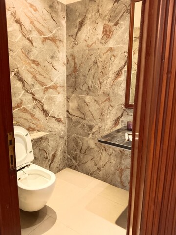 Bathroom in 5 BHK Villa at Arera Colony – for Rent