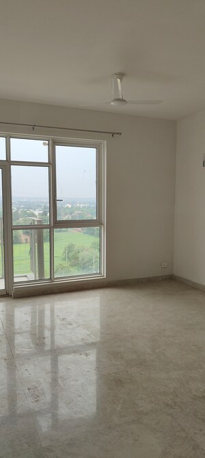 Room in 3 BHK Apartment at Ireo The Corridors, Sector 67a – for Sale