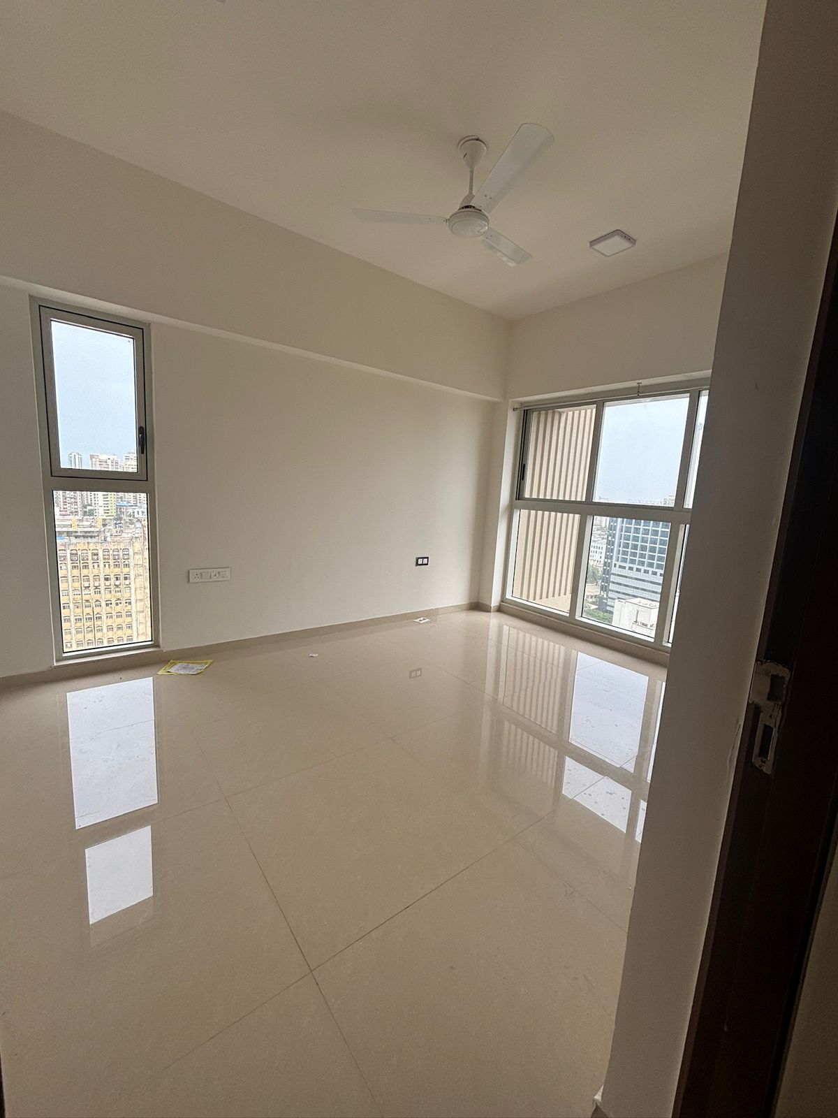 3 BHK + Pooja Room Apartment For Sale in Jewel Crest
