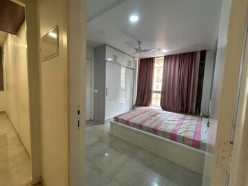 Bedroom in 3 BHK Apartment at Hiranandani Estate, Ghodbunder Road – for Rent